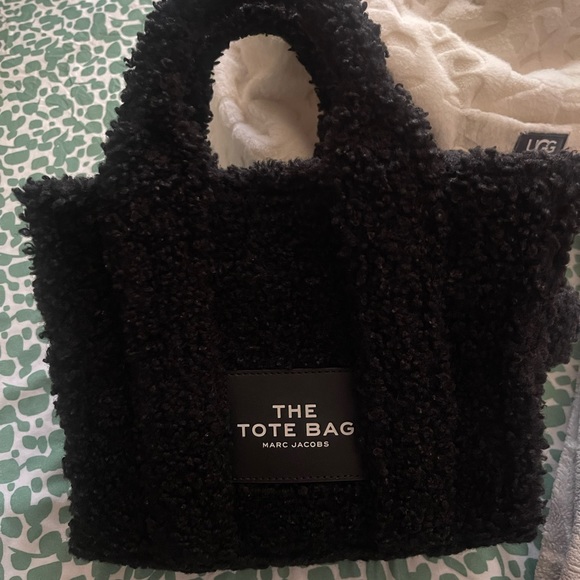 Marc Jacobs Handbags - Marc jacobs teddy tote